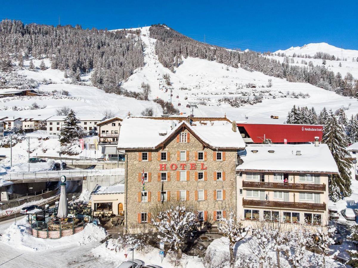 Hotel Bellaval Scuol Exterior foto